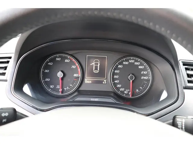 SEAT Ibiza 1.0 TSI Style Business Intense 2020 Benzine 6