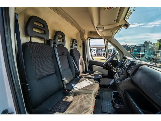 Citroën Jumper 2.0 HDI 2018 Diesel 22