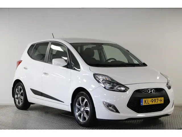 Hyundai ix20 1.4i Go! 2016 Benzine 25