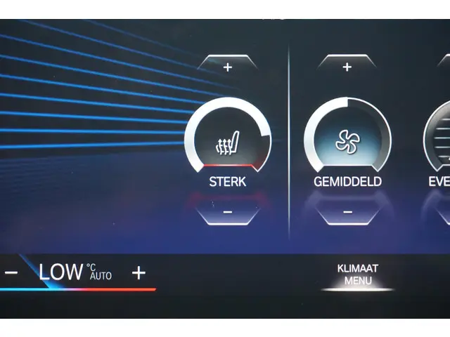 BMW 3 Serie Touring 330e 2023 Hybride Benzine 28