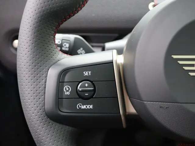 MINI Aceman E 2025 Elektrisch 13