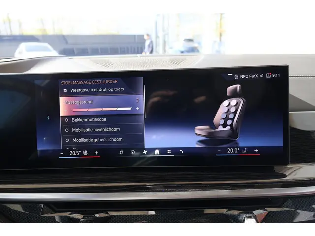 BMW X7 xDrive40i 2025 Benzine 26