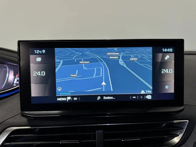 Peugeot 3008 1.2 130 pk EAT-8 Aut. GT Line 2024 Benzine 12