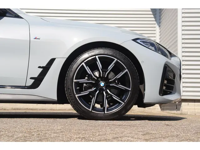 BMW 4 Serie Gran Coupé 420i 2024 Benzine 6