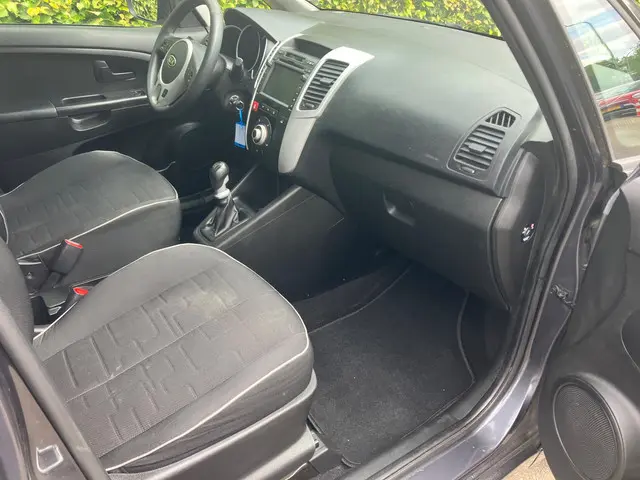 Kia Venga 1.4 CVVT Plus Pack 2012 Benzine 8