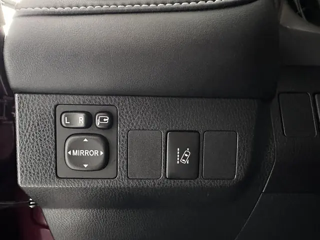Toyota RAV4 2.5 Hybrid AWD Style 2016 Hybride Benzine 13