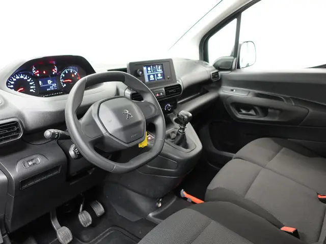 Peugeot Partner 100PK L2 2023 Diesel