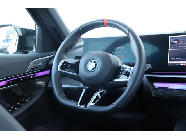 BMW i5 M60 xDrive 84 kWh 2024 Elektrisch 18