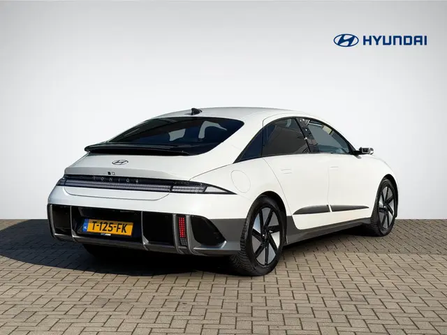Hyundai IONIQ 6 Lounge 77.4 kWh 2023 Elektrisch 4