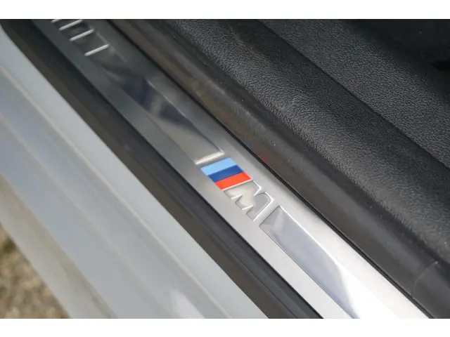 BMW 3 Serie Touring 330e 2024 Hybride Benzine 9