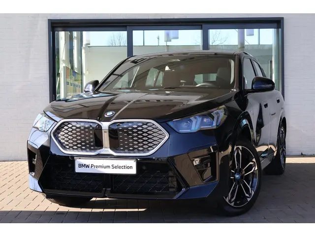 BMW iX2 xDrive30 2024 Elektrisch 25