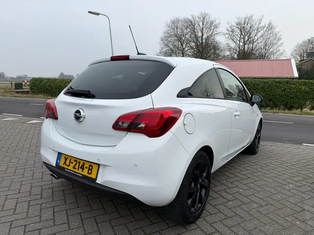 Opel Corsa 1.4 Black Edition RIJKLAARPRIJS! 2019 Benzine 6