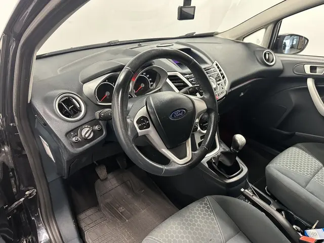 Ford Fiesta 1.25 Titanium ECC LM 5 DEURS. 2012 Benzine 13