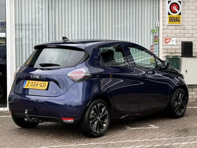 Renault ZOE R135 Iconic 52 kWh 2024 Elektrisch 6