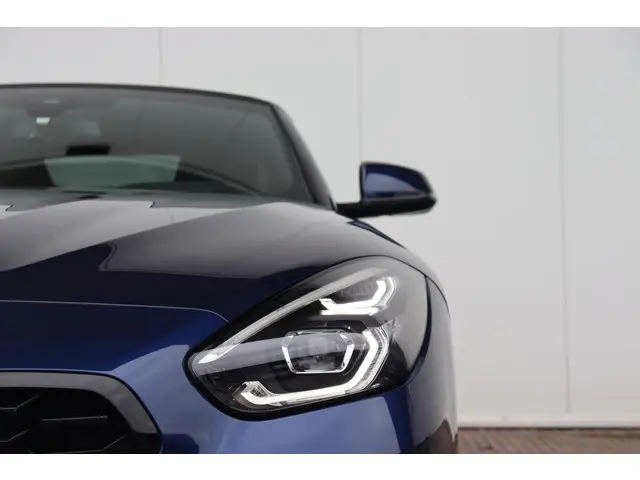 BMW Z4 Roadster sDrive20i High Executive 2020 Benzine 3