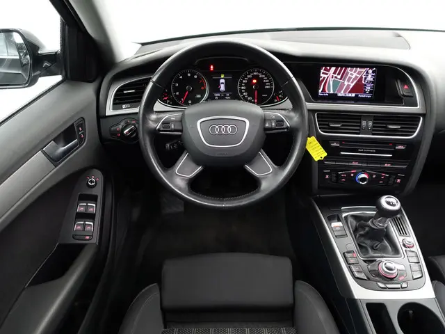 Audi A4 Avant 1.8 TFSI Pro Line S- 2013 Benzine 6