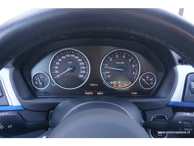 BMW 3 Serie 320i 2017 Benzine 10