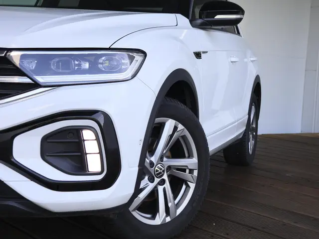 Volkswagen T-Roc 1.0 TSI R-Line Business 2023 Benzine 24