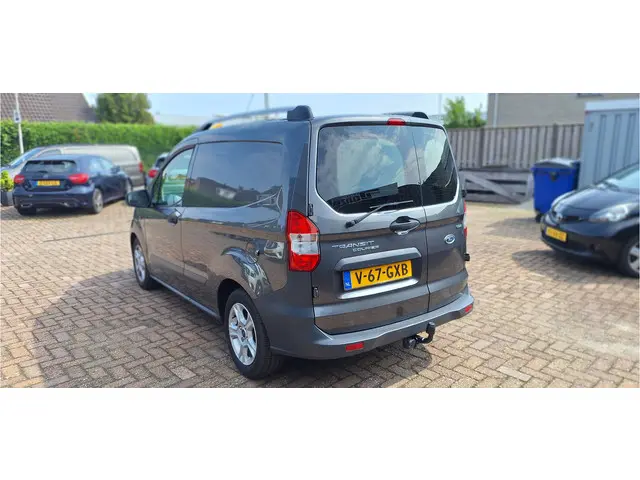 Ford Transit Courier 1.0 Ambiente 2018 Benzine 5