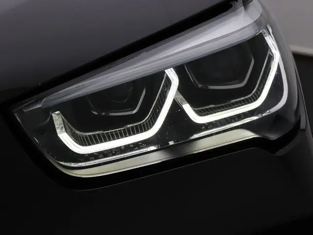 BMW X1 sDrive20i 2020 Benzine 6