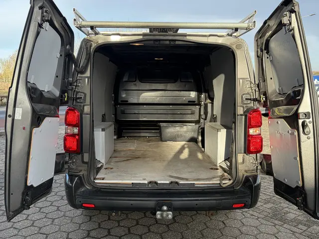 Peugeot Expert 2.0 BlueHDI 180 Long Premium 2020 Diesel 22