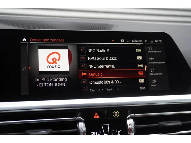 BMW 2 Serie Coupé M240i xDrive 2022 Benzine 28