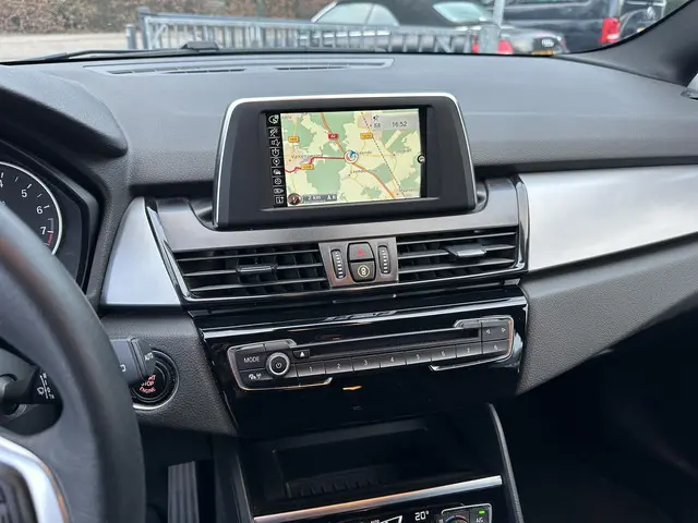 BMW 2 Serie Gran Tourer 218i Essential 7p. 2016 Benzine 16