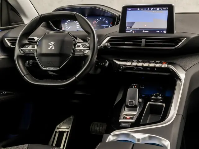 Peugeot 3008 1.2 PureTech Allure Sport 2017 Benzine 7