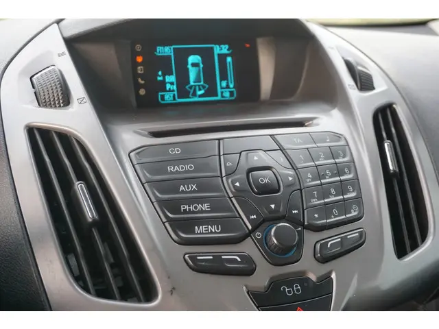 Ford Transit Connect 1.6 TDCI L1 Trend 2014 Diesel 11