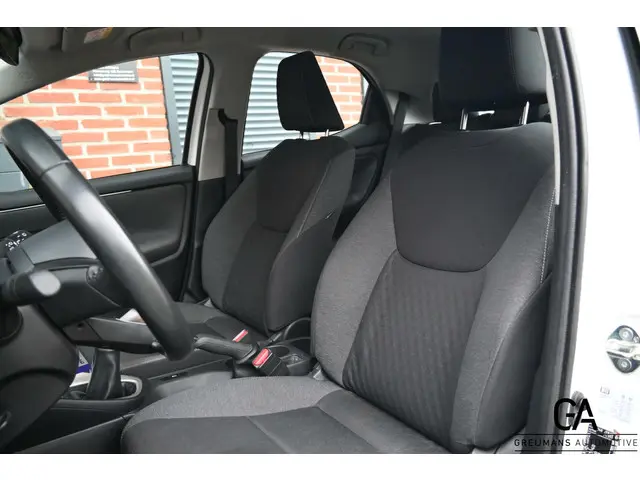 Toyota Yaris 1.0 VVT-i Comfort 2022 Benzine 5