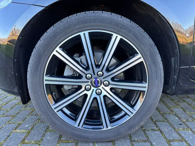 Volvo XC60 2.0 T5 FWD Summum Automaat 2015 Benzine 9