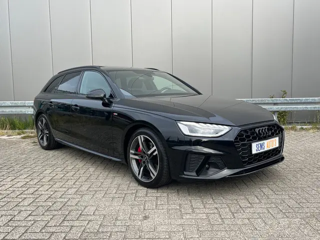 Audi A4 Avant 40 TFSI S-Line Competition 2023 Benzine 7