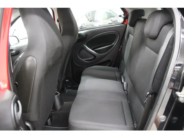 Smart Forfour 1.0 Essential Edition 2015 Benzine 6