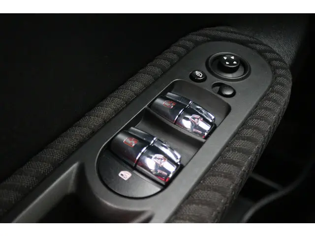 MINI Countryman Mini 1.5 Cooper Chili 2017 Benzine 31