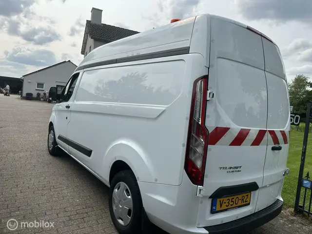 Ford Transit Custom 320 2.0 TDCI L2H2 Trend 2018 Diesel 15