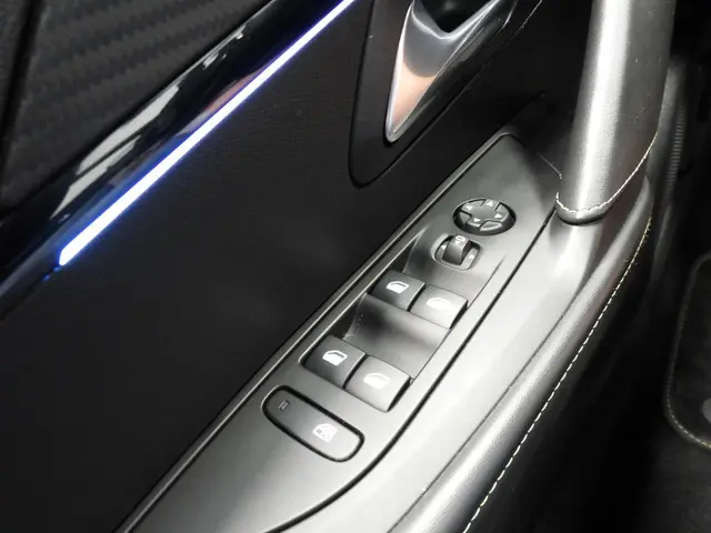 Peugeot e-208 EV GT 350 50 kWh 2022 Elektrisch 24