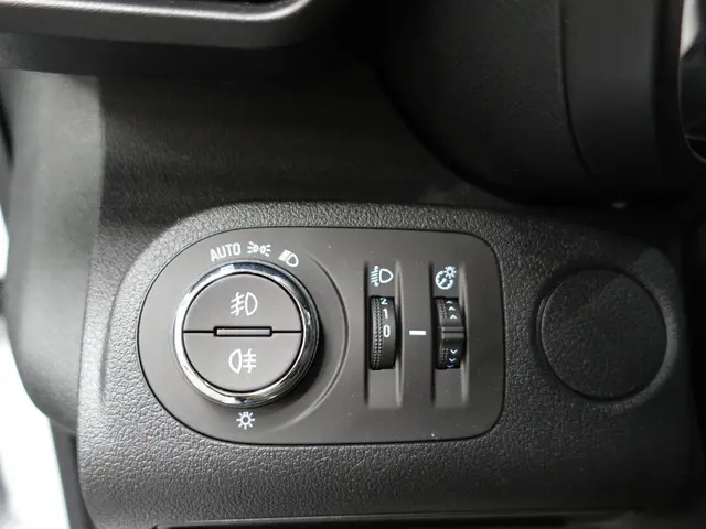 Opel Combo 130pk L1 2023 Diesel 13