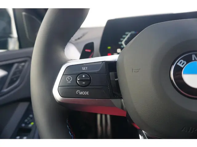 BMW 2 Serie Gran Coupé M235 xDrive 2026 Benzine 13