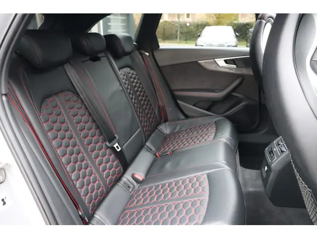 Audi RS4 2.9 TFSI Quattro 2018 Benzine 19