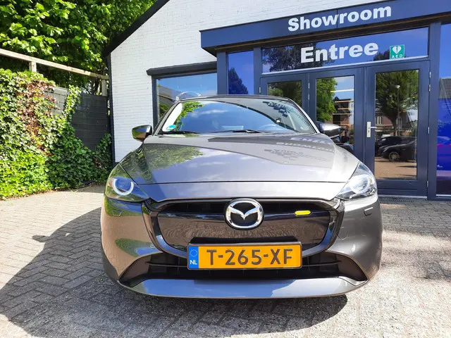 Mazda 2 2