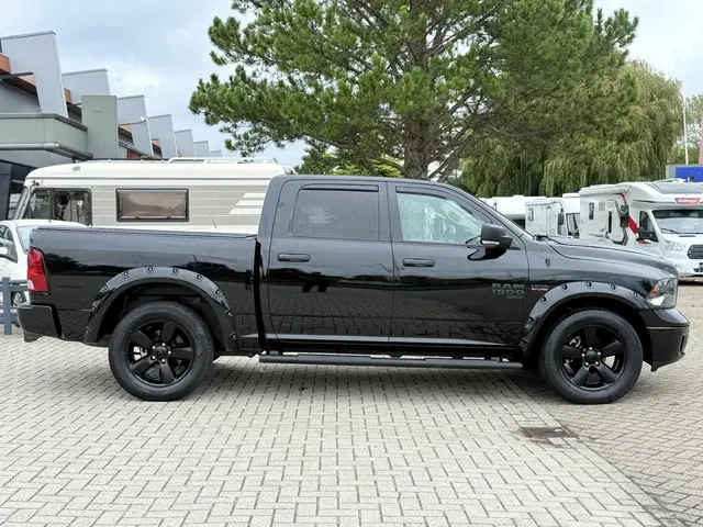 Dodge Ram 1500 5.7 V8 Crew Cab MARGE AUTO !! 2023 LPG/Gas 21