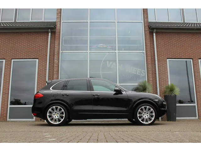 Porsche Cayenne 3.0 D 2012 Diesel 6