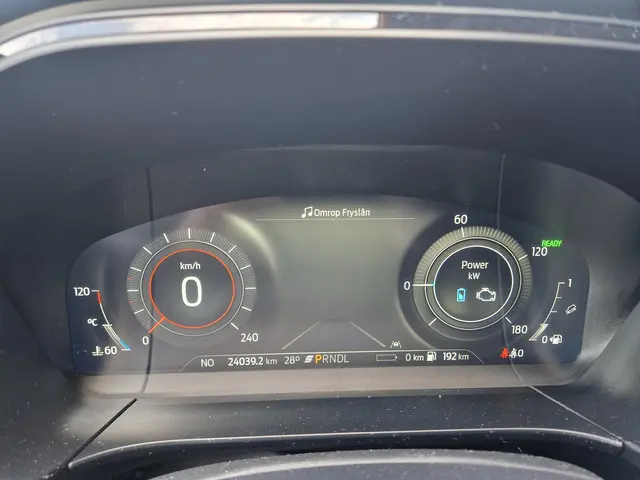 Ford Kuga 2.5 PHEV ST-Line 2024 Hybride Benzine 21