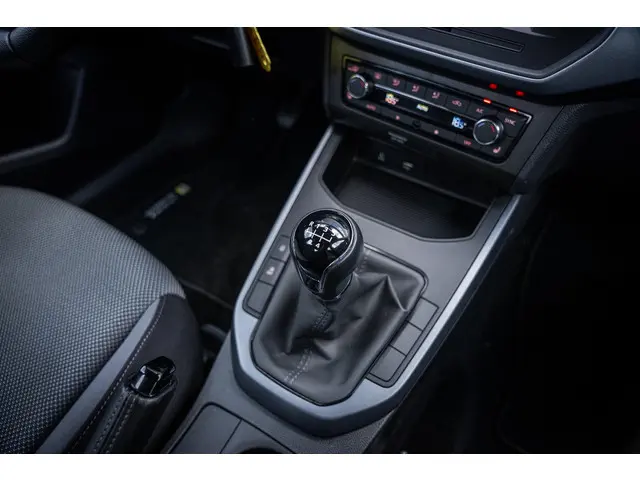 SEAT Arona 1.0 TSI 2020 Benzine 28