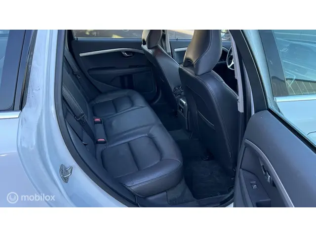 Volvo V70 1.6 T4 Nordic+ NAVI / LEER / NL-AUTO 2014 Benzine 17