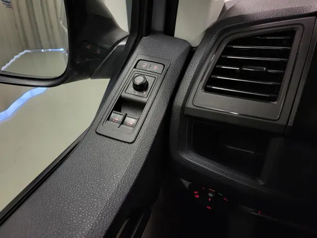 Volkswagen Transporter 2.0TDI Euro 6! 2019 Diesel 13