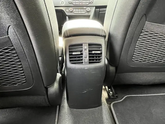 Kia e-Niro ExecutiveLine 64 kWh 2019 Elektrisch 31