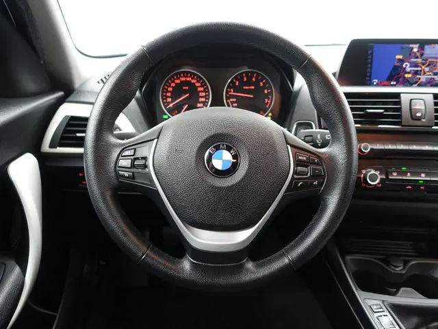 BMW 1 Serie 114i EDE High Executive 2013 Benzine 15