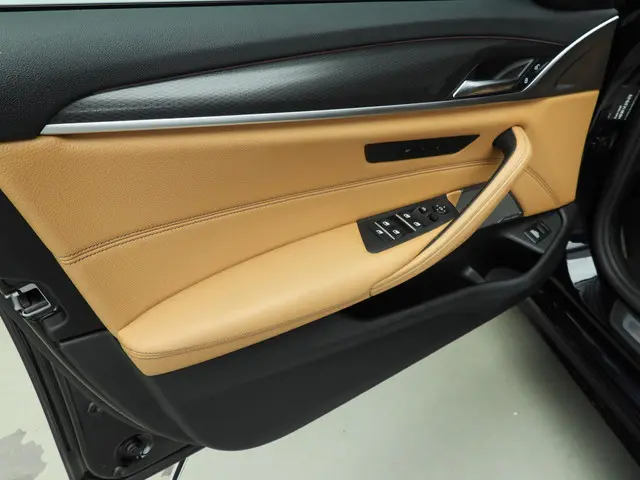 BMW 5 Serie Sedan 540i 2021 Benzine 20