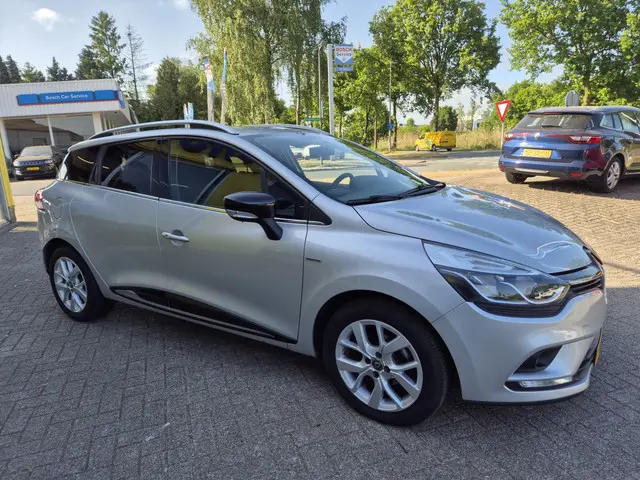 Renault Clio Estate 0.9 TCe Limited 2020 Benzine 13